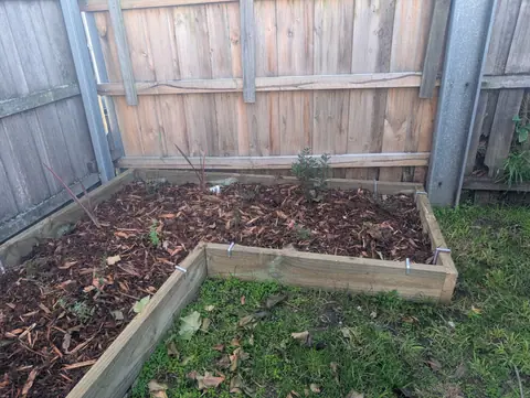 Edged planted garden project image 10